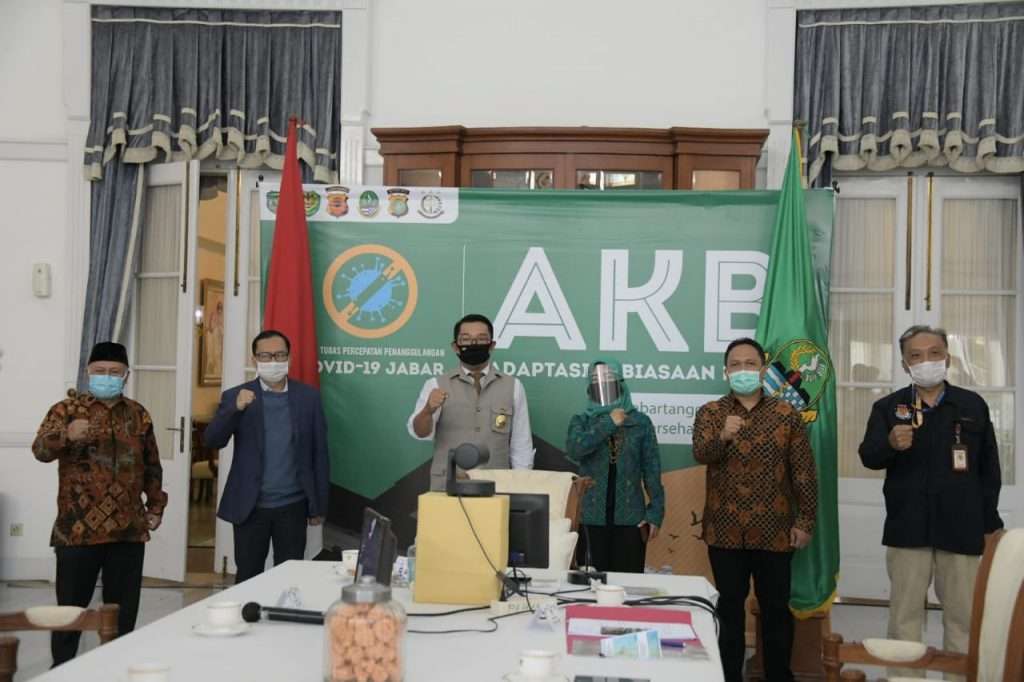 Pemda Provinsi Jabar Berduka atas Kepergian Sekda Provinsi DKI Jakarta Pemda Provinsi Jabar Berduka atas Kepergian Sekda Provinsi DKI Jakarta