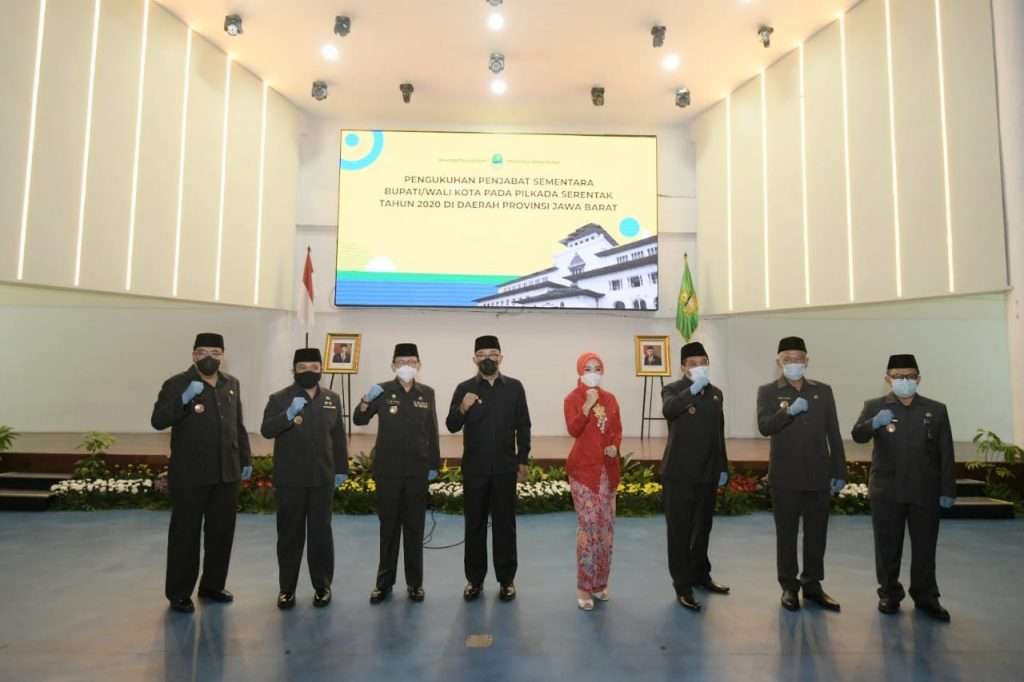 Gubernur Jabar Lantik 7 Penjabat Sementara Bupati/Wali Kota