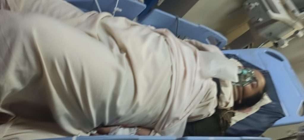 Anggota Pussenarmed bantu korban kecelakaan di Rancamanyar