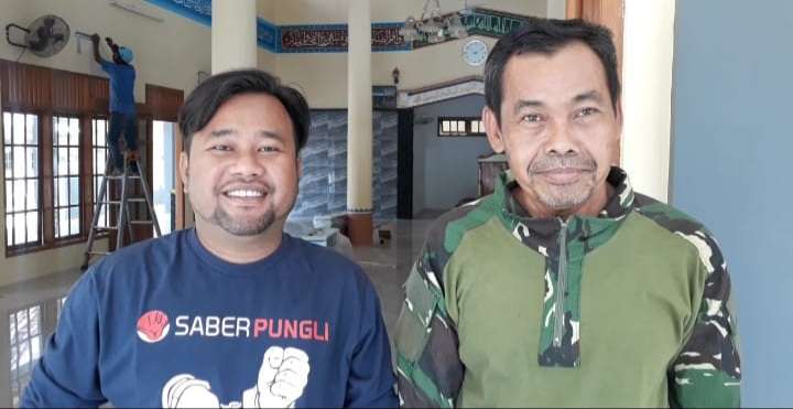 Kembali, Aldi Sumbang AC ke Masjid di Dompyong Kulon & Sampaikan Klarifikasi Soal Pilwu