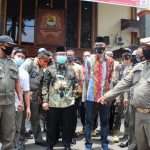 Ketua DPRD Kab Cirebon Temui Massa Aksi & Siap Sampaikan Aspirasi UU Ciptakerja