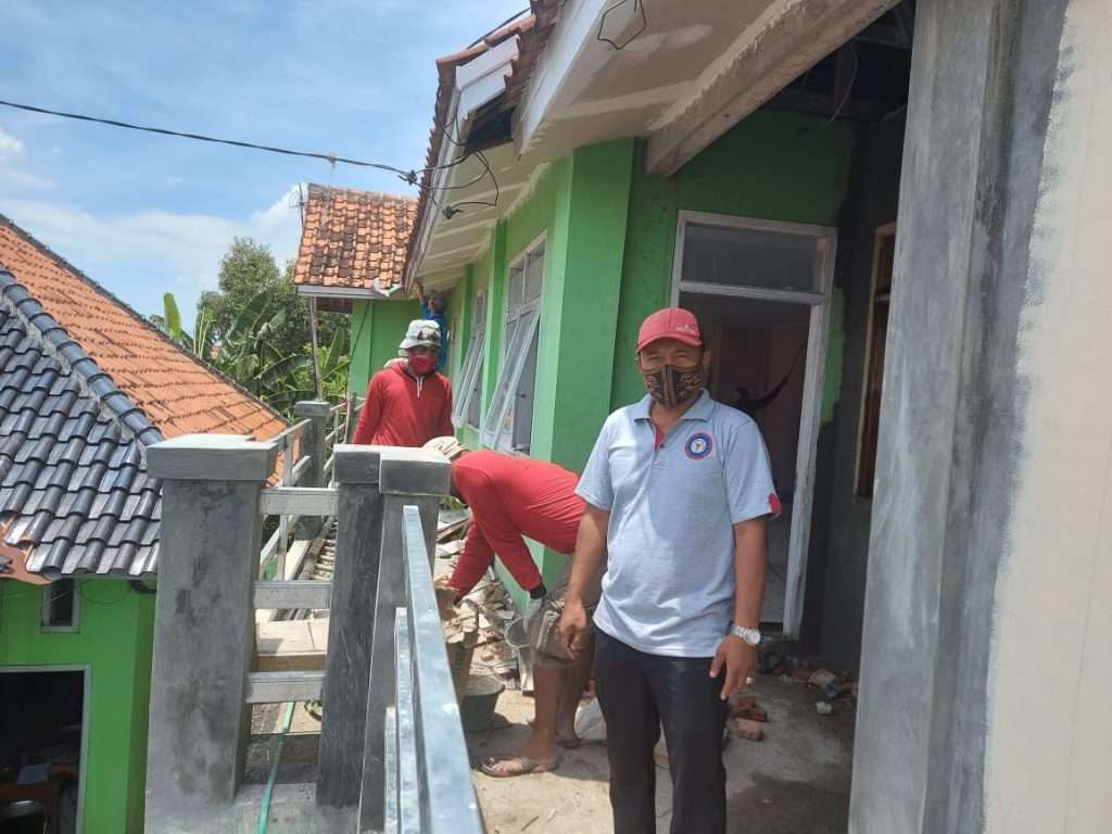 Pemdes Pakusamben Bangun Tiga Ruang Kantor Desa dari Bangub Jabar 2020