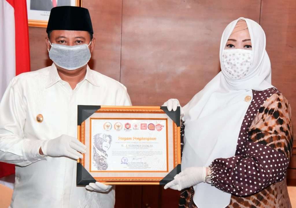 DPD RI Apresiasi Jabar Menangani COVID-19 di Pesantren DPD RI Apresiasi Jabar Menangani COVID-19 di Pesantren