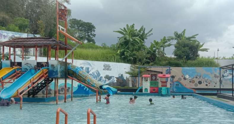 Kolam Renang Zoobong Majalengka Patuhi Protokol Kesehatan Selama Pandemi