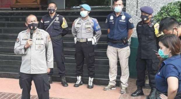 Sampai Sore Ini, Habib Rizieq Belum Juga Datang di Polda Metro Sampai Sore Ini, Habib Rizieq Belum Juga Datang di Polda Metro