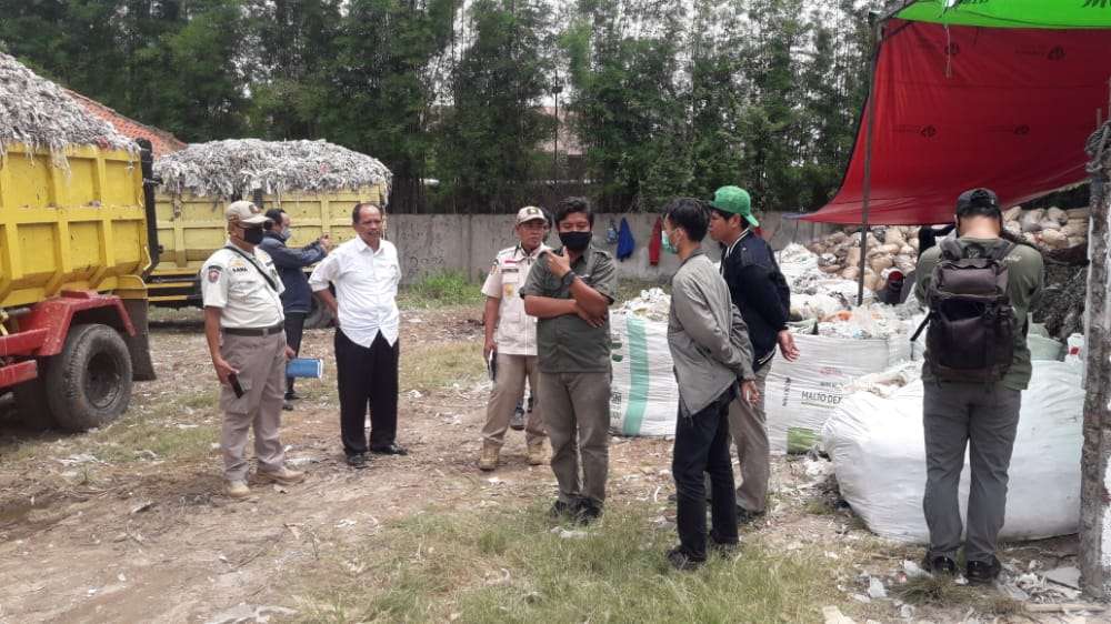 Ratu Sampah Kelola Limbah Non-B3 Secara Ilegal