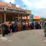 Belasan Siswa Secapa AD & Mahasiswa Kerja Bhakti Di Dompyong Wetan