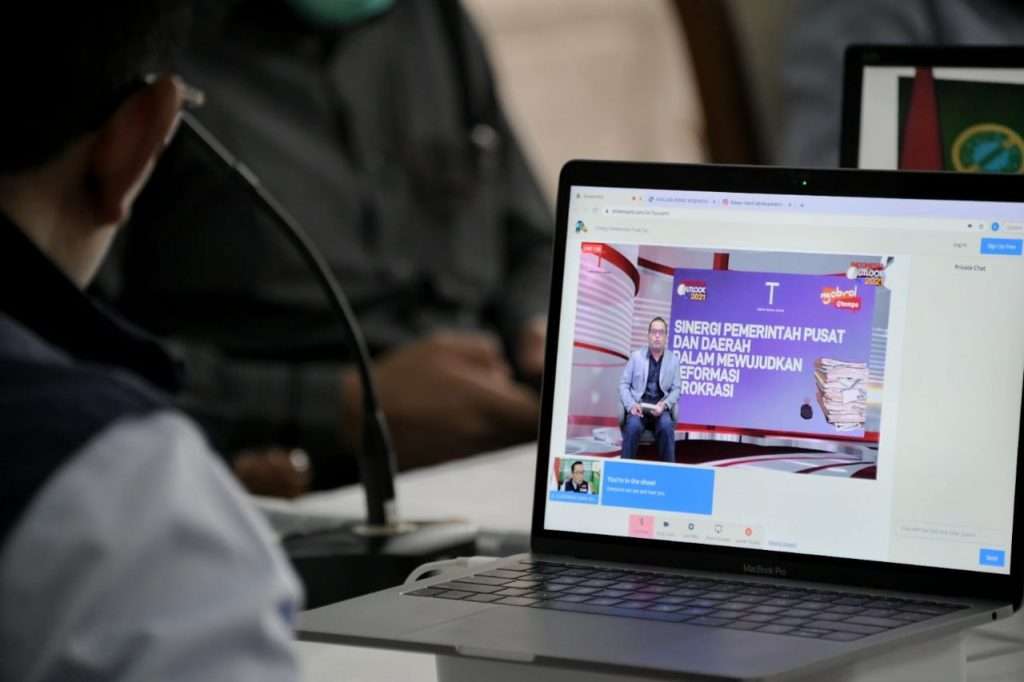 Gub Jabar: Birokrasi 3.0 Bisa Hemat Anggaran Hingga Rp 1 Triliun Gub Jabar: Birokrasi 3.0 Bisa Hemat Anggaran Hingga Rp 1 Triliun