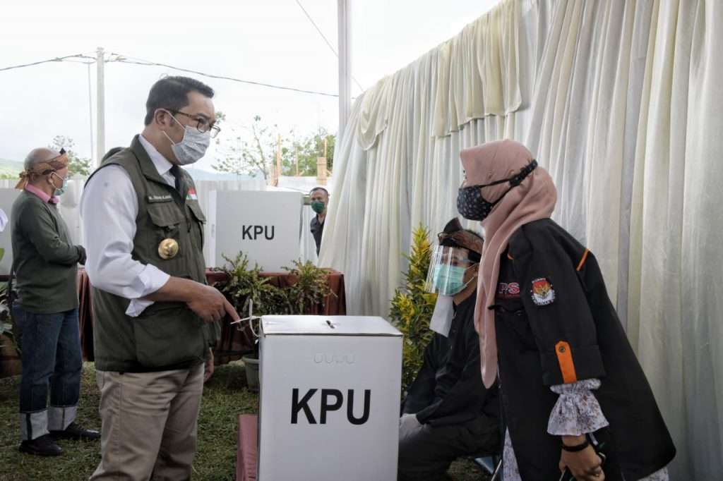 Pencoblosan di Kab Bandung Ketat ProKes, Gub Jabar "Beri Jemol" Pencoblosan di Kab Bandung Ketat ProKes, Gub Jabar "Beri Jemol"