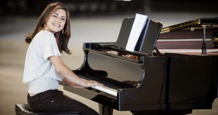 Simak Yuk! Tujuh Manfaat Bermain Piano
