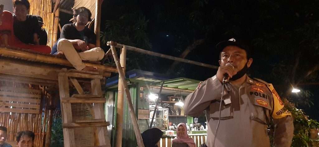 Polsek Gebang Gelar PPKM, Genk Motor & Pengunjung Kafe Bubar