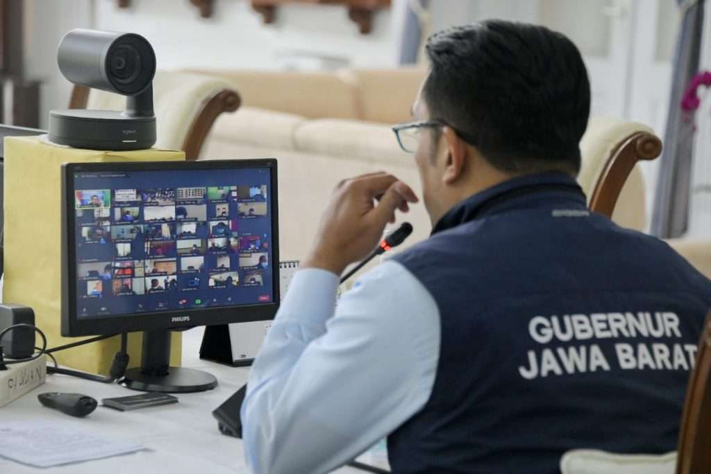 Gubernur Jabar Resmikan "RS Lapangan COVID-19" di Kota Bogor Gubernur Jabar Resmikan "RS Lapangan COVID-19" di Kota Bogor