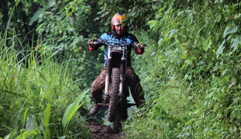 CDB Naungi Offroader Cirebon Lewat Event TLJ 6