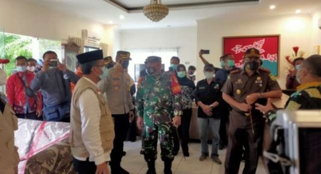 Pemkab Cirebon Prioritaskan Vaksin untuk Nakes & Pejabat