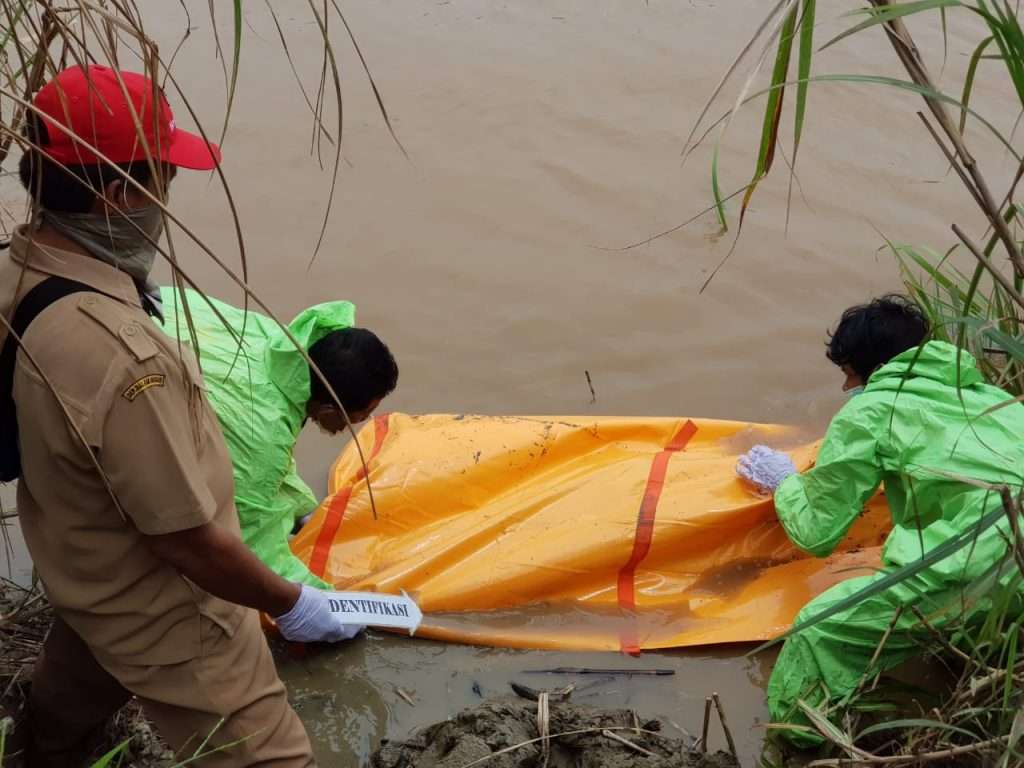 Kapolsek Losari: Tak Ada Tanda Kekerasan Di Tubuh Korban Sungai Cisanggarung