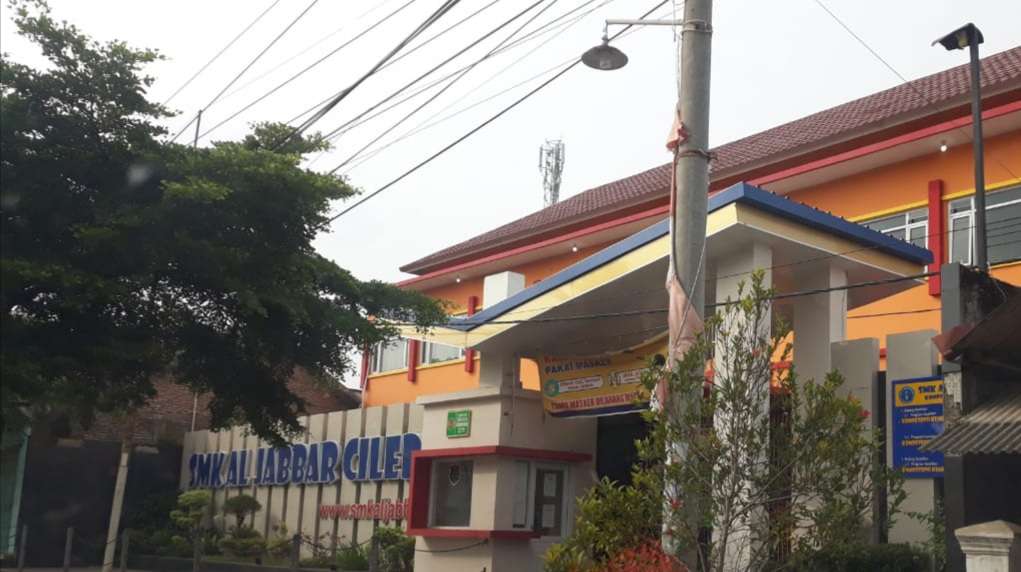 Pakai Lahan Milik Desa, SMK AL JABBAR CILEDUG Dicap "Kacang Lupa Kulitnya"