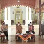 Kapolresta Cirebon & Ciko Hadiri Evaluasi Vaksinasi Di Masa PPKM Mikro II