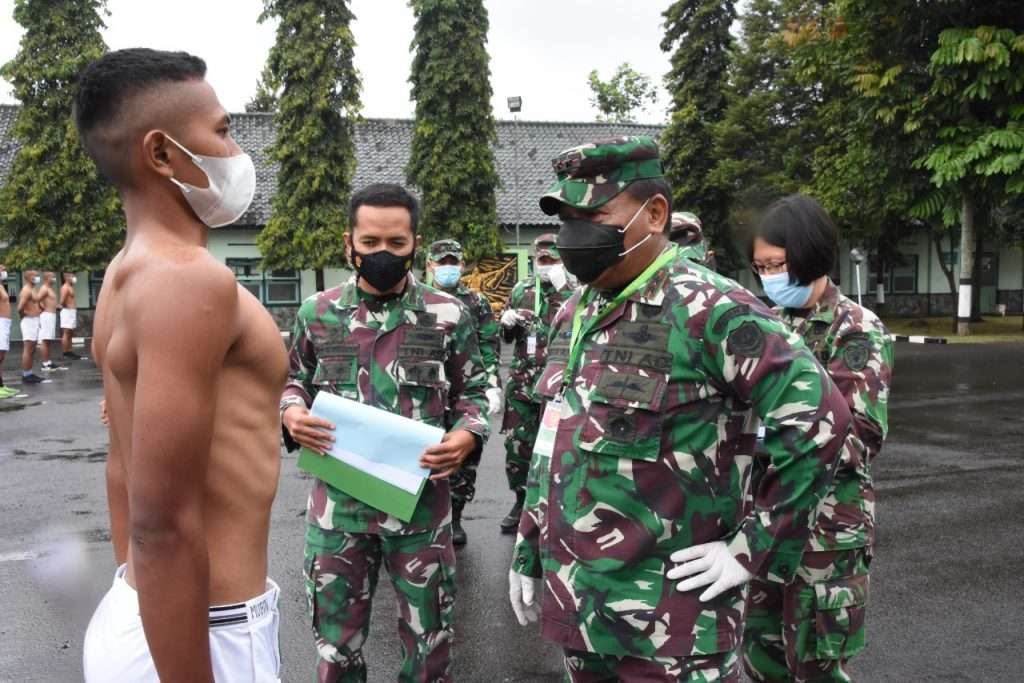 Pangdam III/Siliwangi Pimpin Sidang Pantukhir Calon Tamtama PK TNI AD Gelombang I 2021 Pangdam III/Siliwangi Pimpin Sidang Pantukhir Calon Tamtama PK TNI AD Gelombang I 2021
