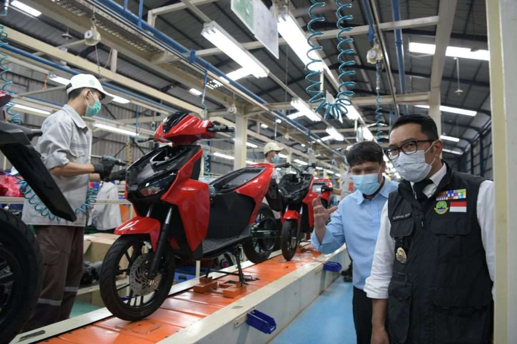 Gubernur Jabar Minta Desain Kendaraan Listrik Sesuai Kebutuhan Masyarakat