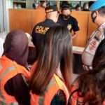 Cewek Open BO, Preman, Hingga Penjudi 'Di-display' Polisi