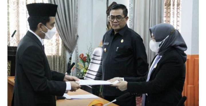 DPRD Serahkan Rekomendasi atas LKPj Walikota Akhir TA 2020