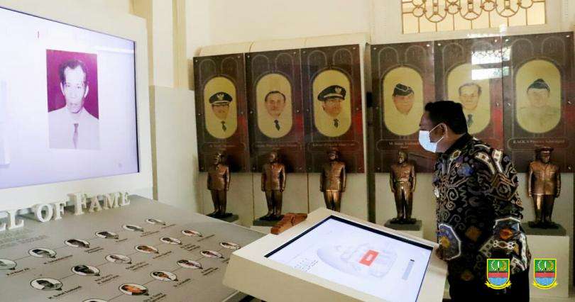 Bupati Bekasi Tinjau Kesiapan Pembukaan Museum Gedung Juang Tambun Bupati Bekasi Tinjau Kesiapan Pembukaan Museum Gedung Juang Tambun