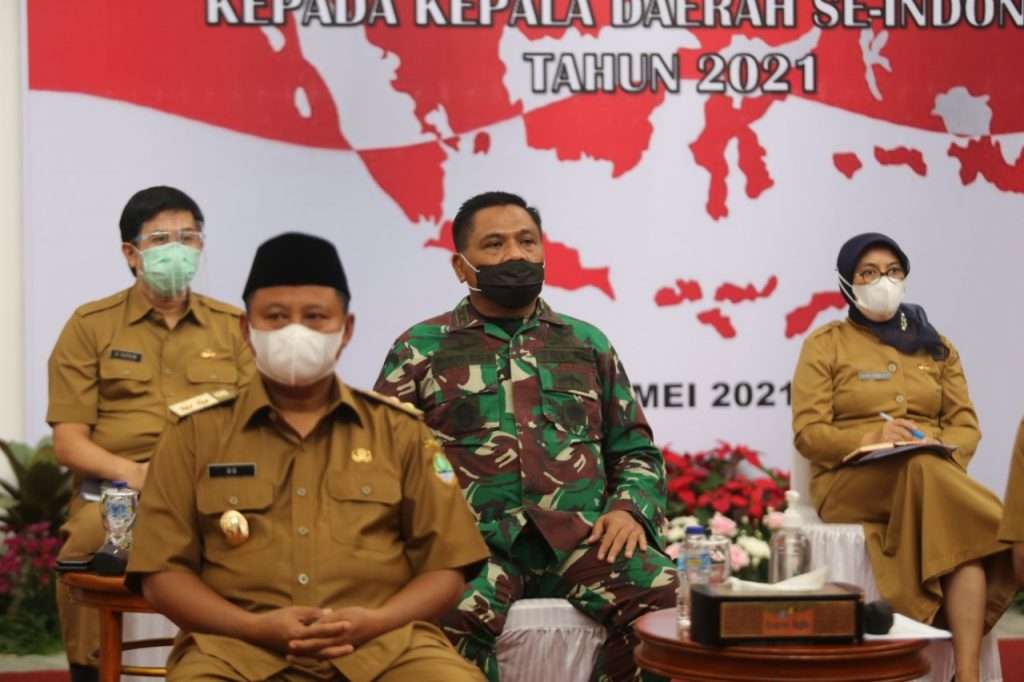 Pangdam III/Siliwangi Bersama Forkopimda Jabar Terima Arahan Presiden RI