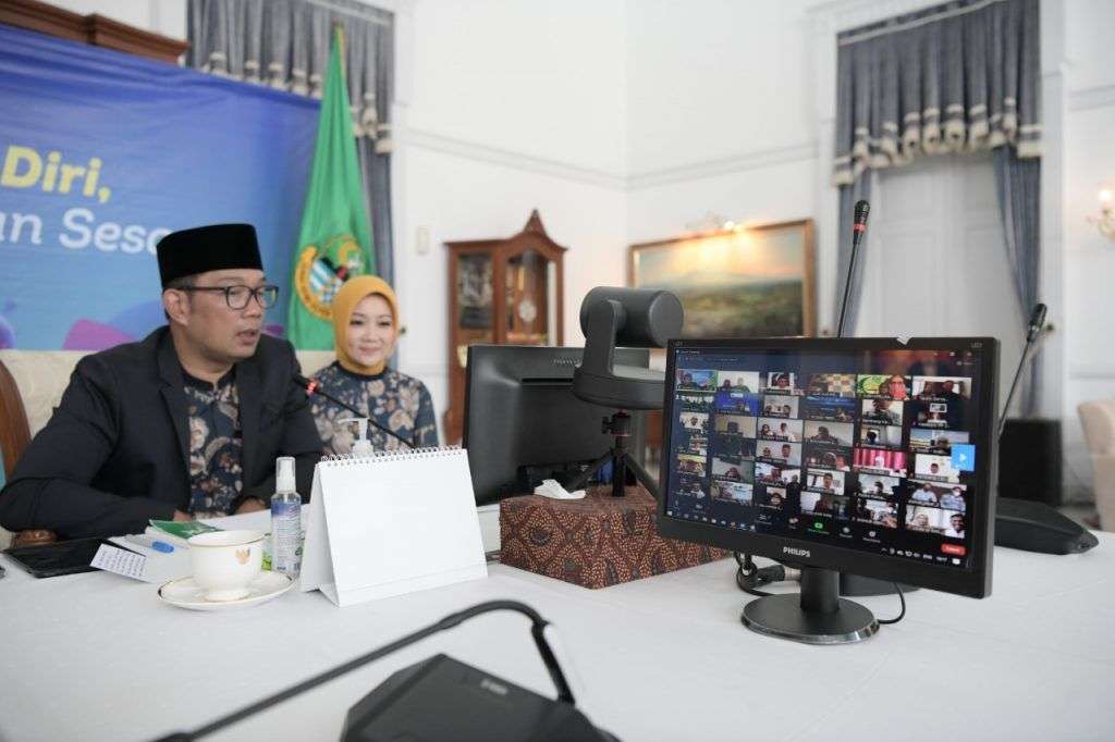 Virtual, Ridwan Kamil Sapa Petugas Pos Penjagaan di Jabar Virtual, Ridwan Kamil Sapa Petugas Pos Penjagaan di Jabar
