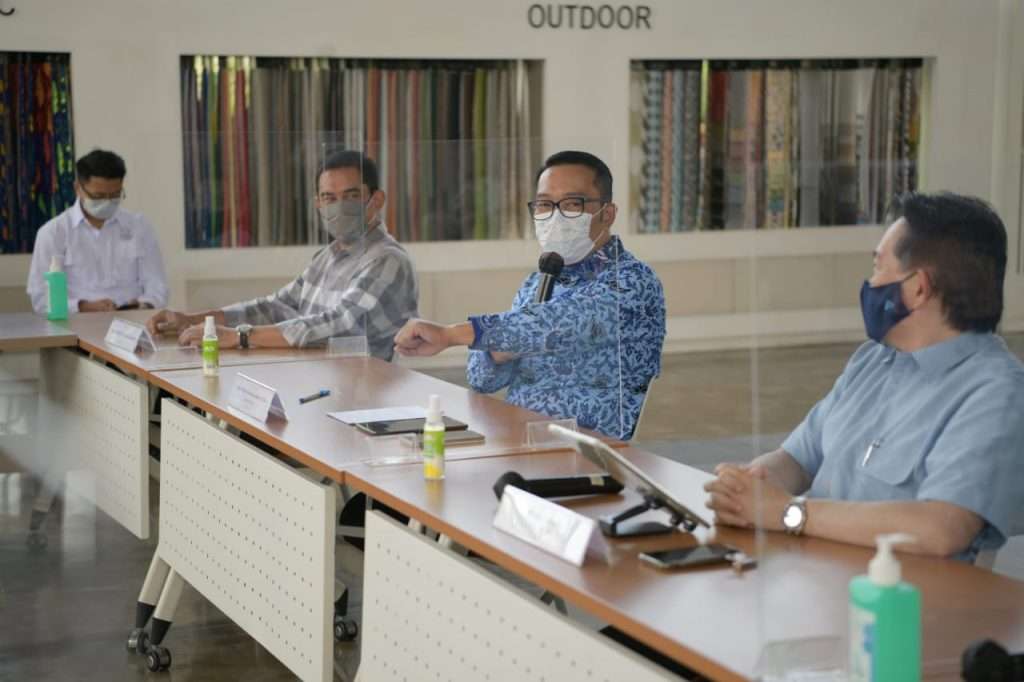 Pemprov Dorong Industri Berinovasi di Masa Pandemi Pemprov Dorong Industri Berinovasi di Masa Pandemi