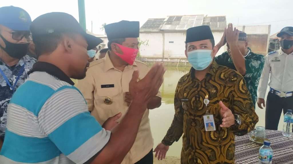 Cegah Lonjakan Covid-19, Camat Muaragembong Masif Himbau Warga