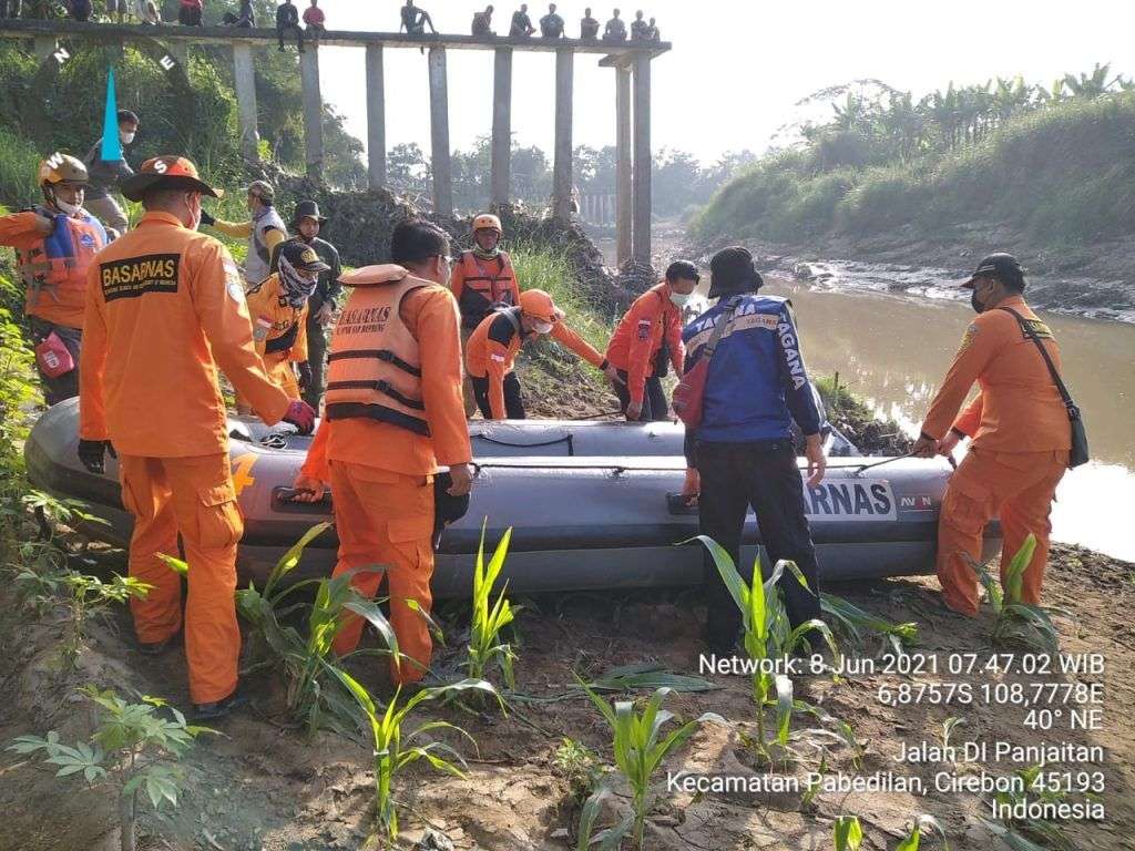 Jasad Korban Tenggelam Cisanggarung Akhirnya Ditemukan Jasad Korban Tenggelam Cisanggarung Akhirnya Ditemukan