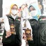 Atalia Hadiri Pengukuhan Pengurus Jabar Bergerak Sambil Salurkan Bantuan Rutilahu