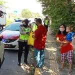 Satlantas Polrestro Bekasi Sambut HUT Bhayangkara dengan Giat Bhakti Kemanusiaan