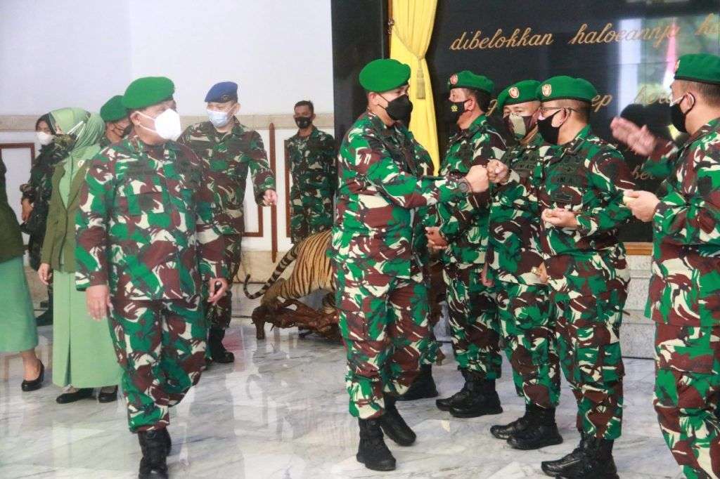Brigjen TNI Darmono Susastro Jabat Kasdam III/Siliwangi Brigjen TNI Darmono Susastro Jabat Kasdam III/Siliwangi