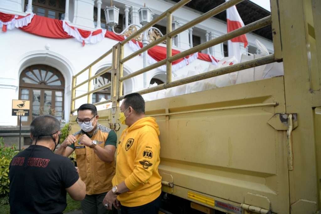 Pemda Prov Jabar - Tarung Derajat Terima Donasi Pemda Prov Jabar - Tarung Derajat Terima Donasi