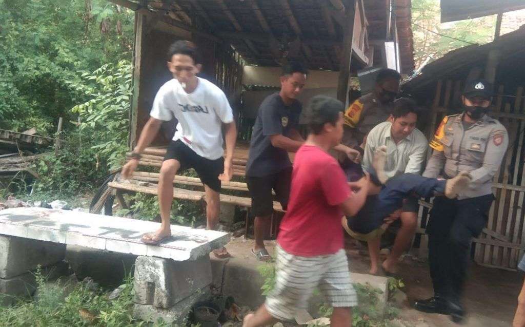 Mayat Didekat SMPN 1 Gebang, Sempat Dikira Pria yang Tak Sadarkan Diri