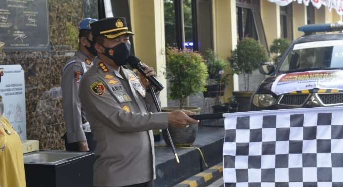 Polresta Cirebon Sebar Bantuan 50 Ton Beras Untuk Warga Terdampak Pandemi