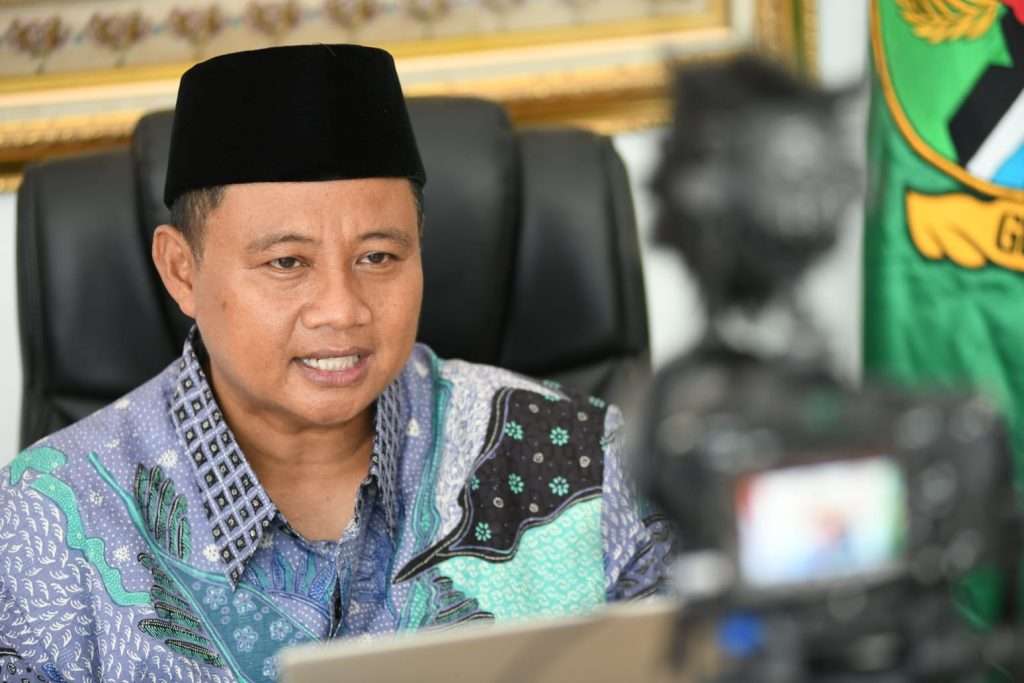 World Cleanup Day Wagub Jabar Ajak Masyarakat Kelola Sampah Rumah Tangga