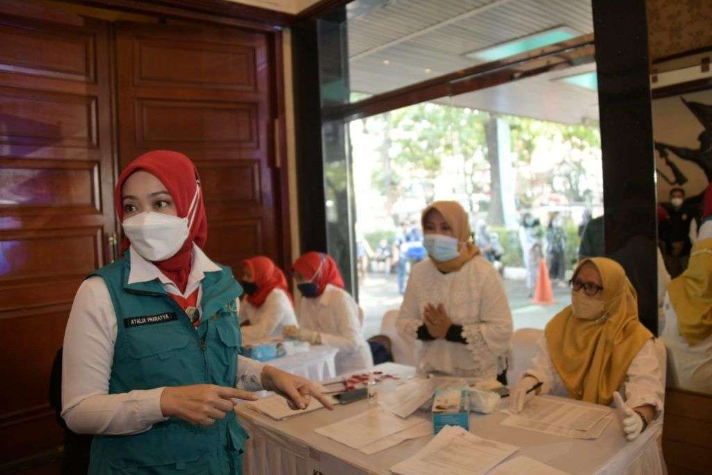 Target 37 Juta Vaksinasi, Jabar Optimalkan Peran Bidan Desa