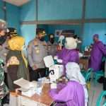 Belasan Ribu Orang Ikuti Vaksinasi Massal Gratis dari Polresta Cirebon