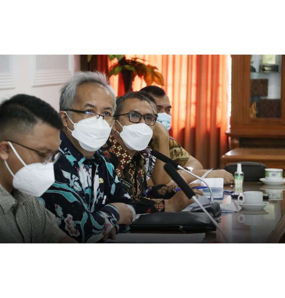 DPRD Kota Cirebon Tuntaskan Raperda Penyertaan Modal Bank BJB DPRD Kota Cirebon Tuntaskan Raperda Penyertaan Modal Bank BJB