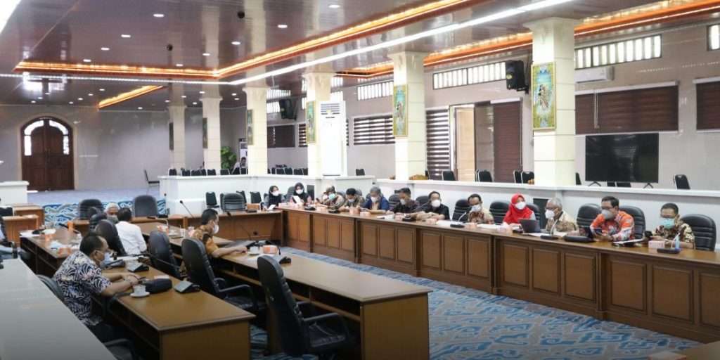 Bahas Hasil Evaluasi Gubernur, Pansus DPRD Libatkan Petinggi BUMD & Pemkot Cirebon