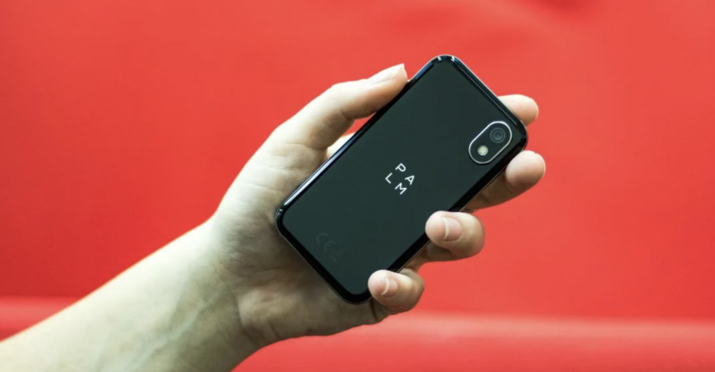 Palm Phone, "Ponsel Obat" Bagi Para Pecandu Medsos Palm Phone, "Ponsel Obat" Bagi Para Pecandu Medsos