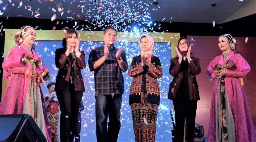 Dankodiklatad Didampingi Istri Hadiri Ganesha The Wedding