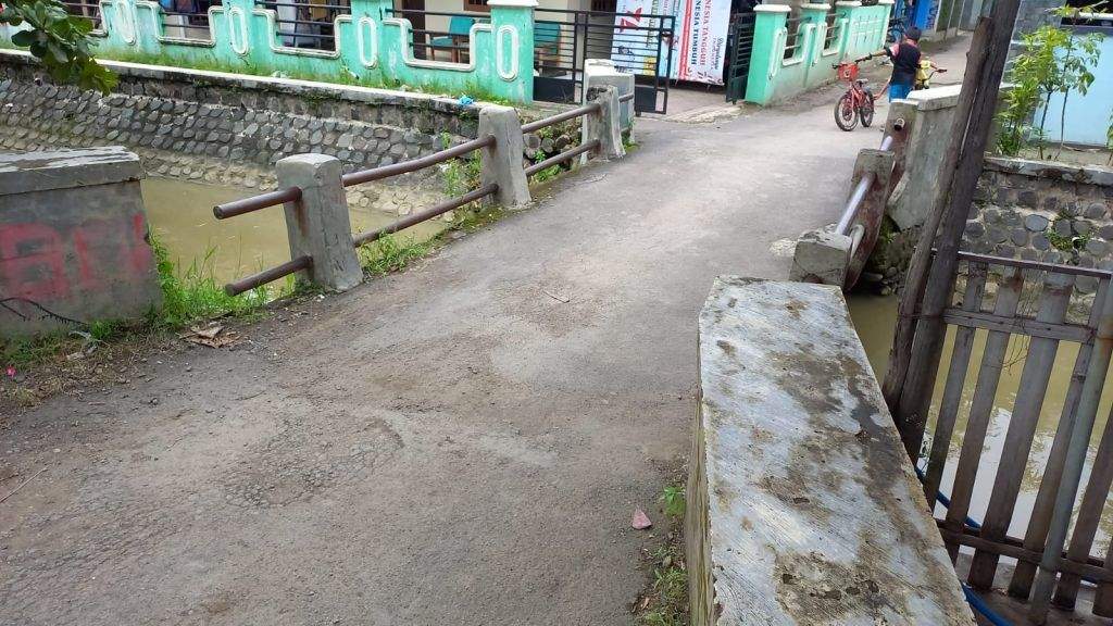 Jembatan Di Karangwangun Nyaris Ambruk, Kuwu: Tahun Ini Diperbaiki Jembatan Di Karangwangun Nyaris Ambruk, Kuwu: Tahun Ini Diperbaiki