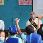 Atalia Bacakan Dongeng untuk Anak-anak PAUD di Pangandaran