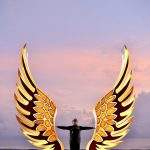 Monumen Dua Sayap Ikon Baru Pantai Sayang Heulang