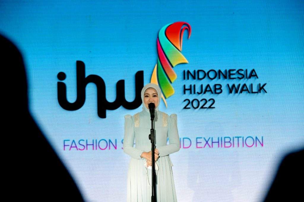 Buka Indonesia Hijab Walk 2022, Atalia: Bangkit Bersama Melalui Fesyen Buka Indonesia Hijab Walk 2022, Atalia: Bangkit Bersama Melalui Fesyen