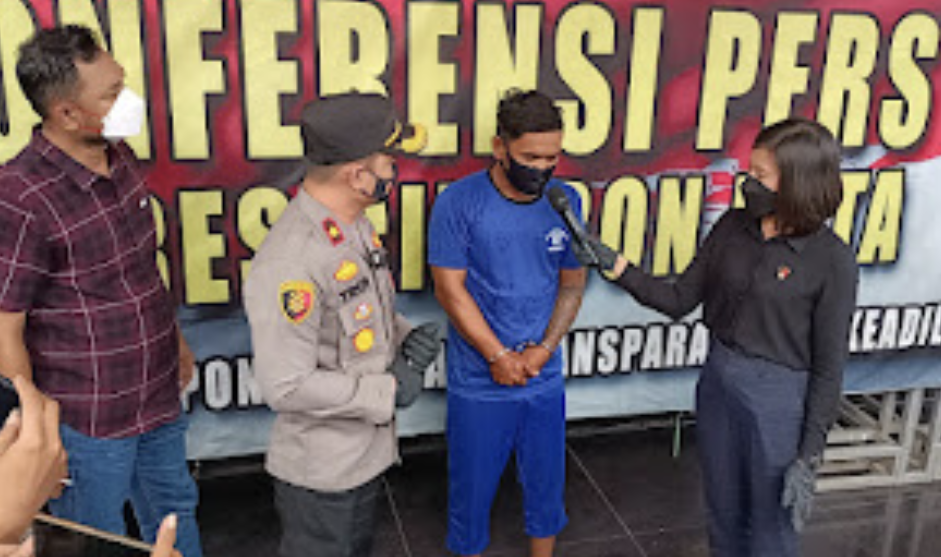 Preman Terminal Cirebon Ciut Usai Dibekuk & Dijerat Pasal Berlapis Preman Terminal Cirebon Ciut Usai Dibekuk & Dijerat Pasal Berlapis