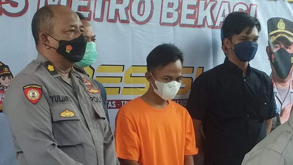 Polisi Ungkap Pembunuhan Mayat Dibungkus Kain Terpal, Pelakunya Ditangkap Polisi Ungkap Pembunuhan Mayat Dibungkus Kain Terpal, Pelakunya Ditangkap